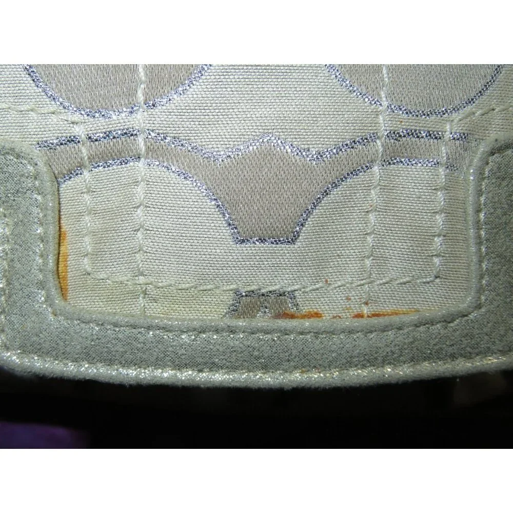 Coach poppy signature